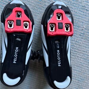 Peloton Black and White Cycling Shoes size 38